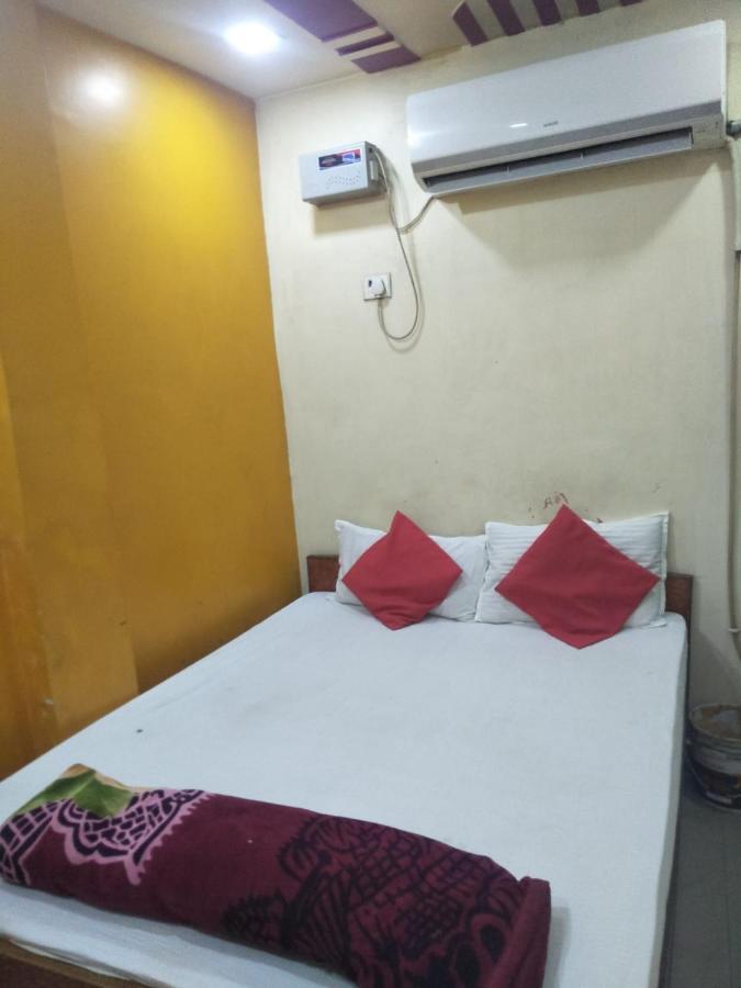 Hotel Shiv Mahima Inn By Wb Inn Prayagraj Ngoại thất bức ảnh